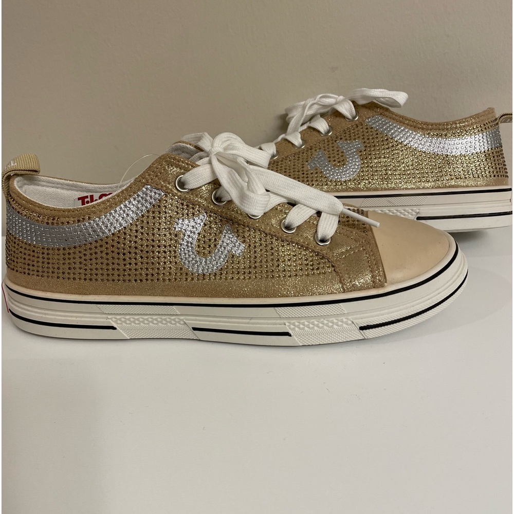 Stylish Sneaker Shoe